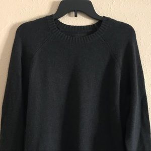 ASOS men’s M charcoal crew neck sweater w/ pockets